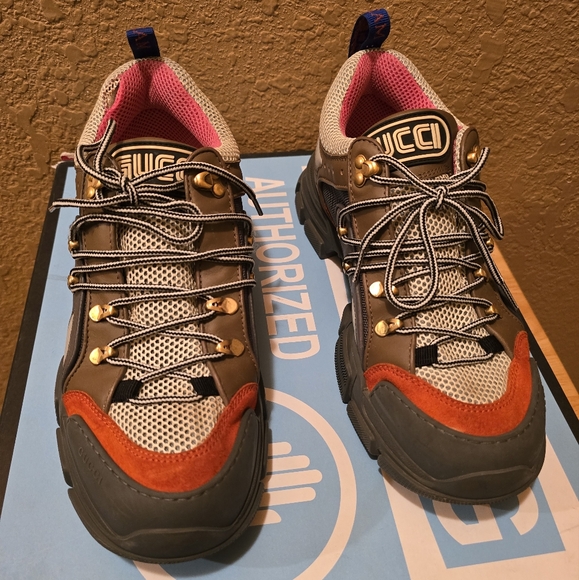 Gucci Flashtrek Sneakers - Picture 1 of 6